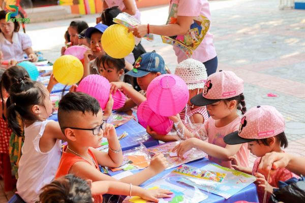 Làng nghề lồng đèn tại Pandora