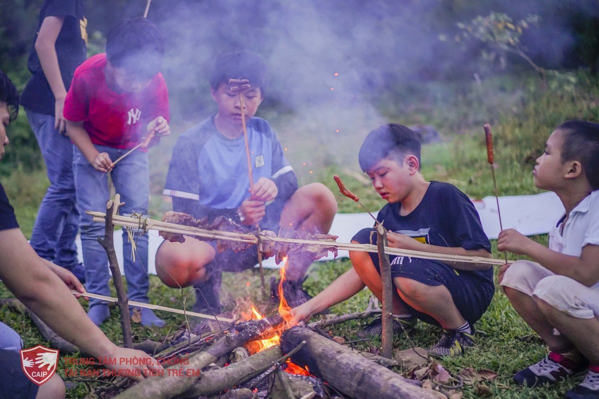Trại đi rừng Sinh tồn Song ngữ Jungle Camp của CAIP