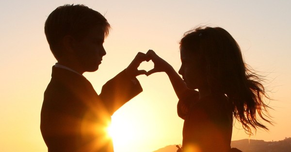 Giúp con hiểu thế nào là tình yêu