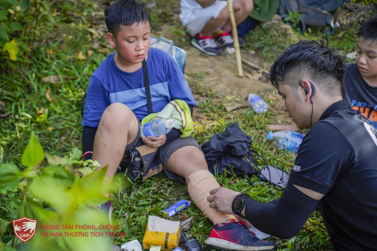 Trại đi rừng Sinh tồn Song ngữ Jungle Camp của CAIP